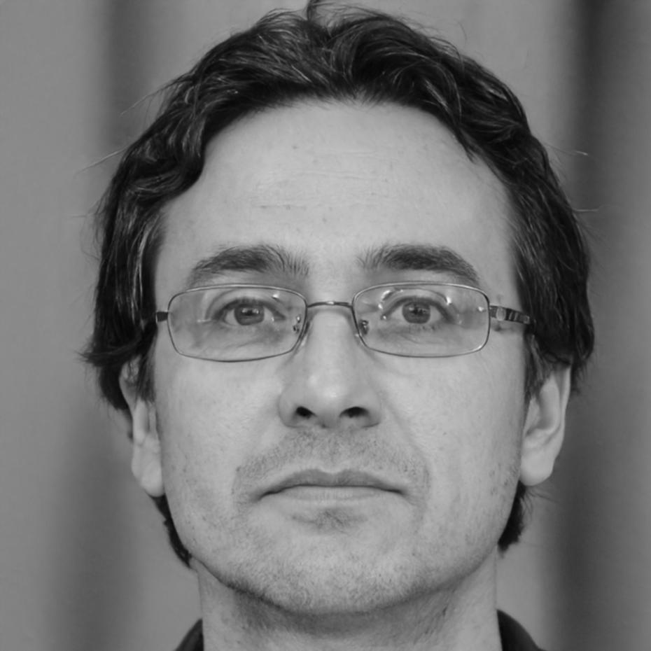 Портрет Максима Волкова